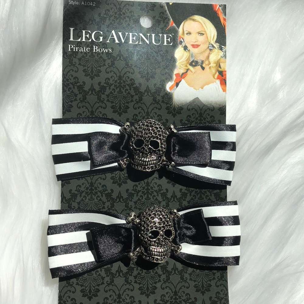 Pirate Skull and Crossbones Hair Bows